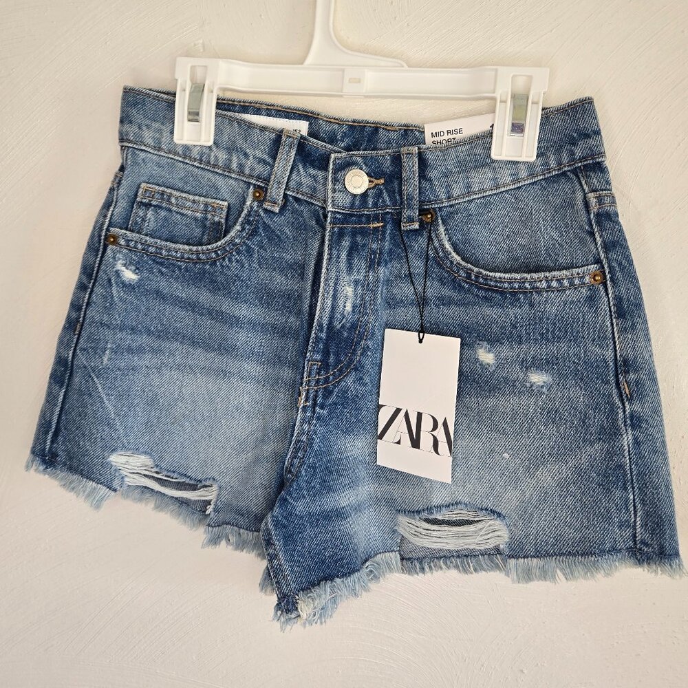 Zara Denim Mid-Rised Frayed Shorts Size 11/12